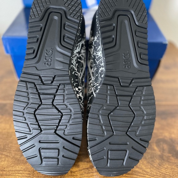 New with box ASICS Gel Lyte III (3) H627L Marble Pack Black/white size 9.5 - Picture 9 of 9